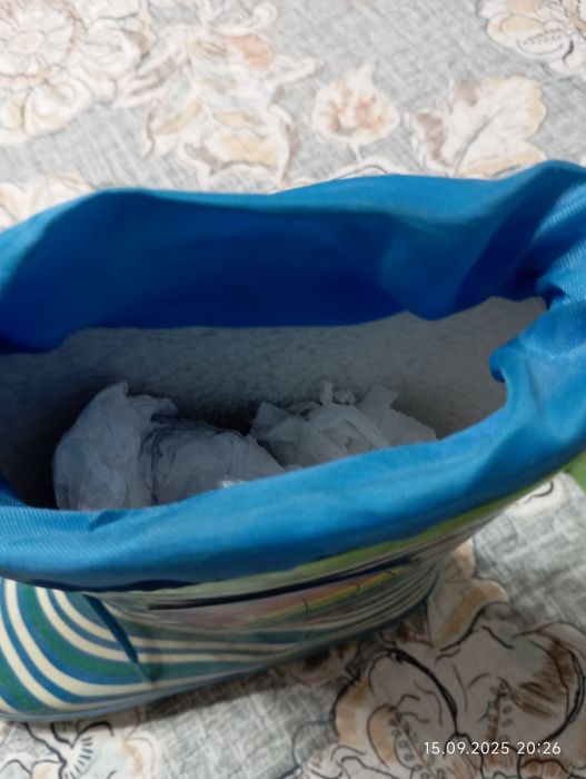 Продам резиновые сапоги размер 34