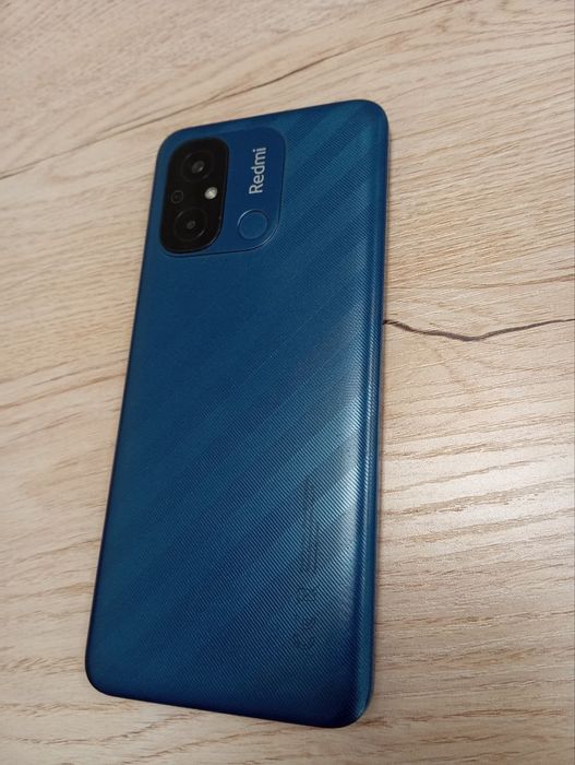 Redmi 12C holati yaxshi