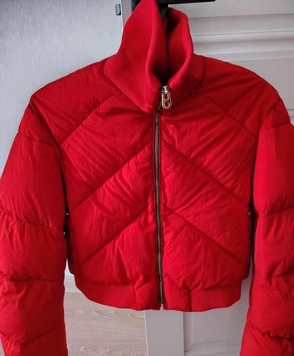 Куртка бренда Mango