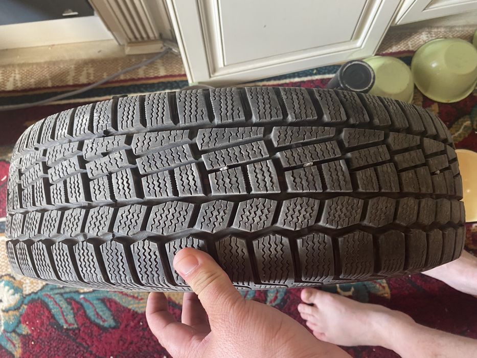 Шины 14 почти новые