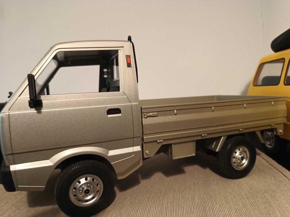 masina 1/10 Wpl d-42 4x2 nefolosit 30 cm L si camioneta D12