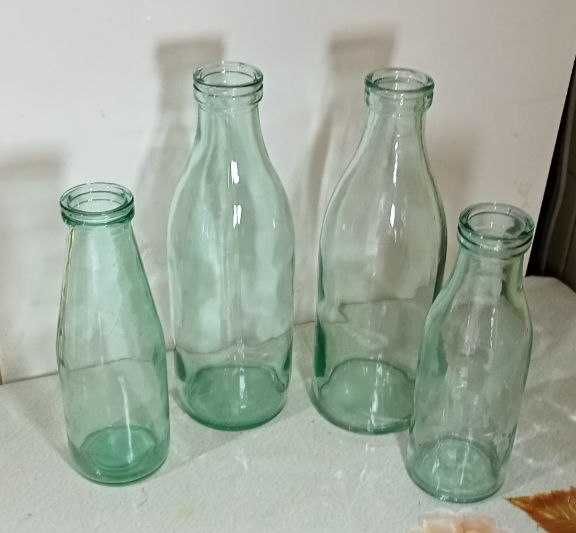 Продам. Бутылки кефирные времен СССР. Винтаж. Чистые из дома.