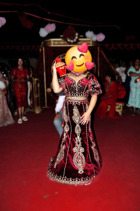 Рокля за къна - Биндалък