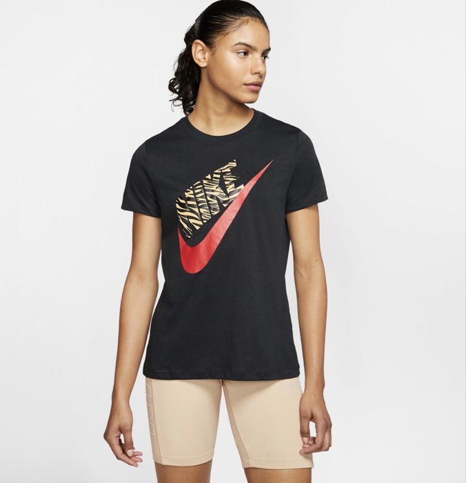 Дамски тениски - различни размери