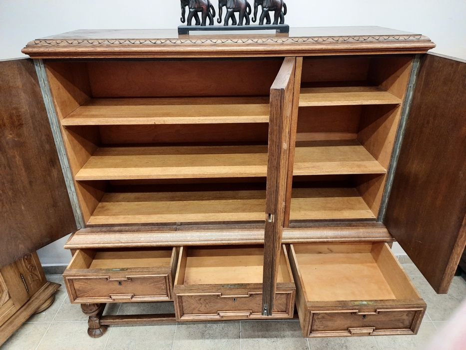 УНИКАТ! Комод, скрин, бюфет, шкаф от дъб