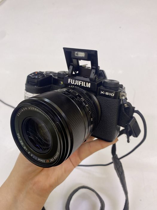 Фотоаппарат FUJIFILM x-S10