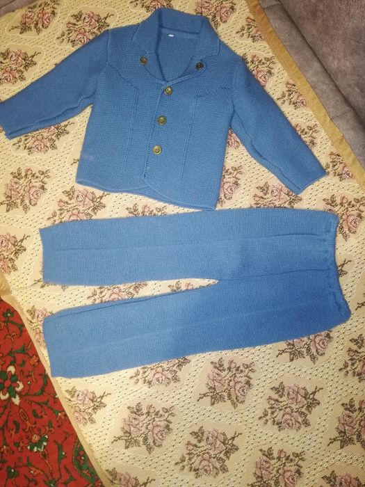 Детские  костюмы