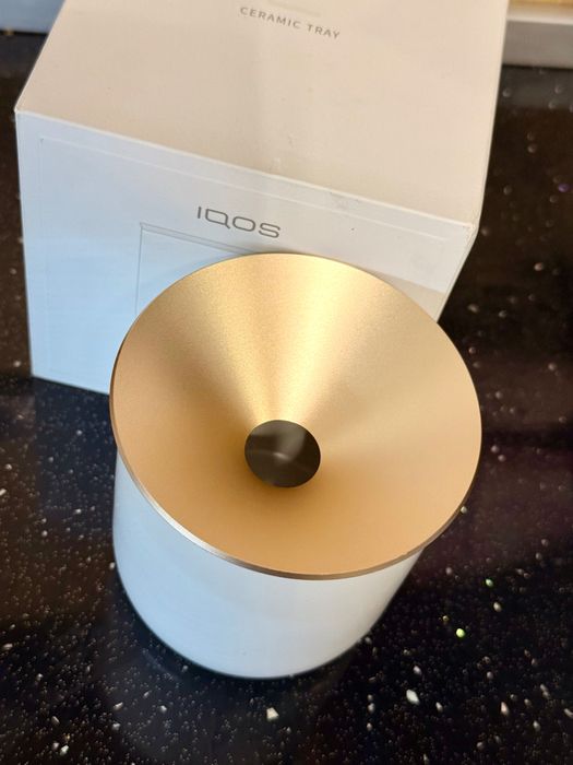 Керамичен контейнер IQOS в бял цвят