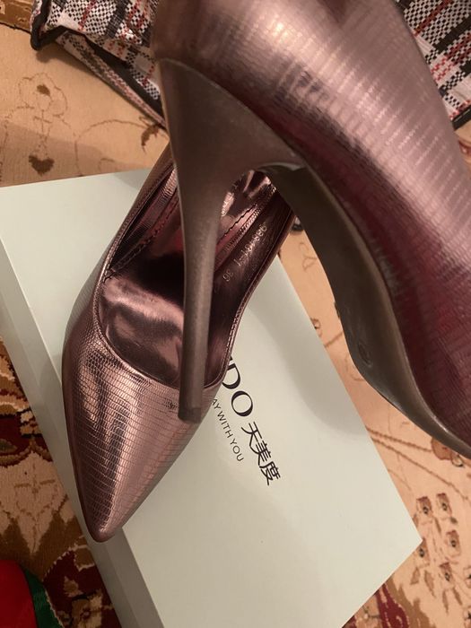 Туфли сатылады…….