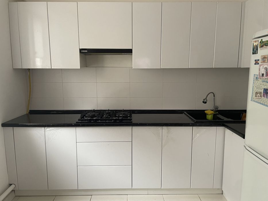 Продается кухонный гарнитур