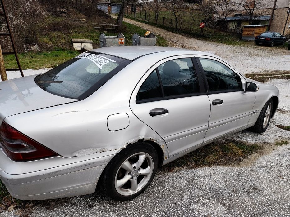 Mercedes W203 C180 На части