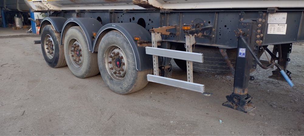 Semiremorca basculabila Wielton