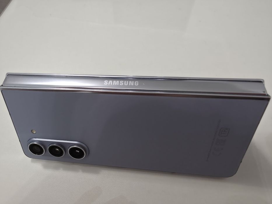 Samsung galaxy z fold 5 12/512