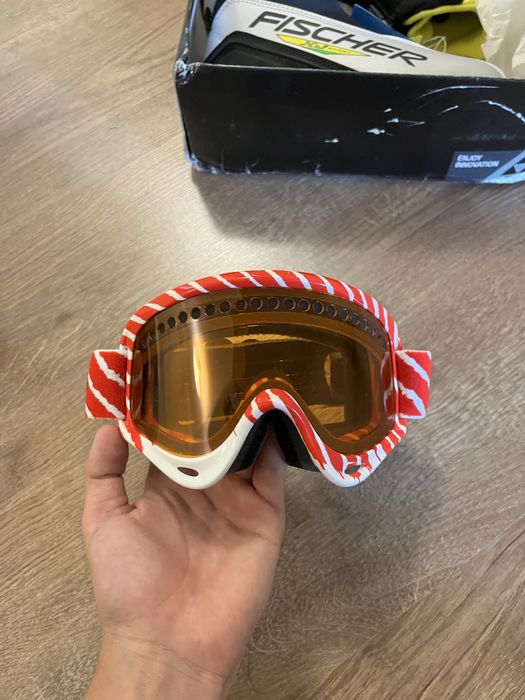 Лыжные очки продаю