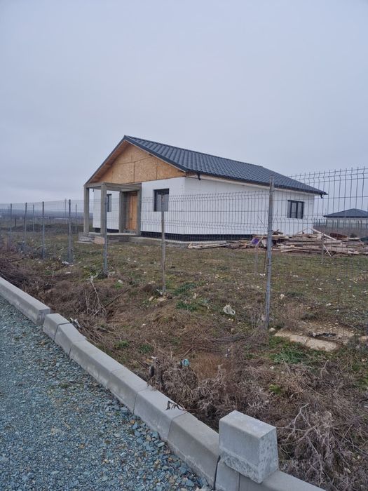 Vand casa la rosu plus teren 500mp