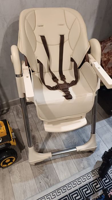 Детский стульчик со столиком