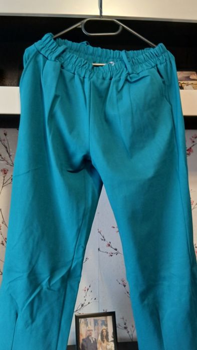 Pantaloni pentru fete