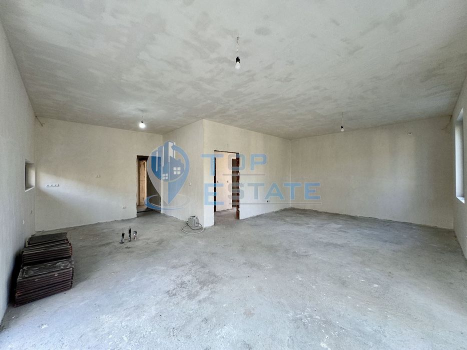 Продава се Къща в с. Нацовци, Област Велико Търново - 190 кв.м за 1311 €/кв.м - Снимка #3