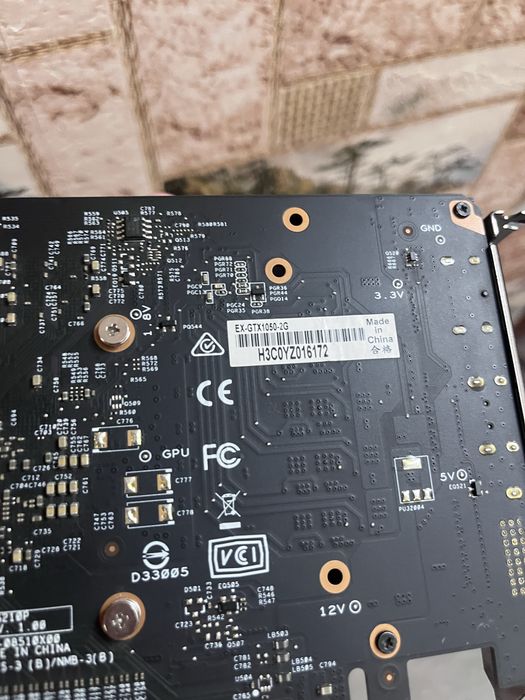 Видеокарта GTX 1050