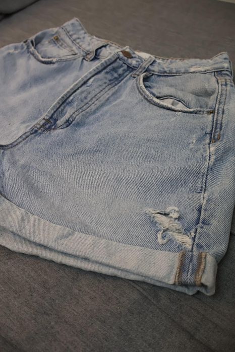 Pantalon scurt din denim