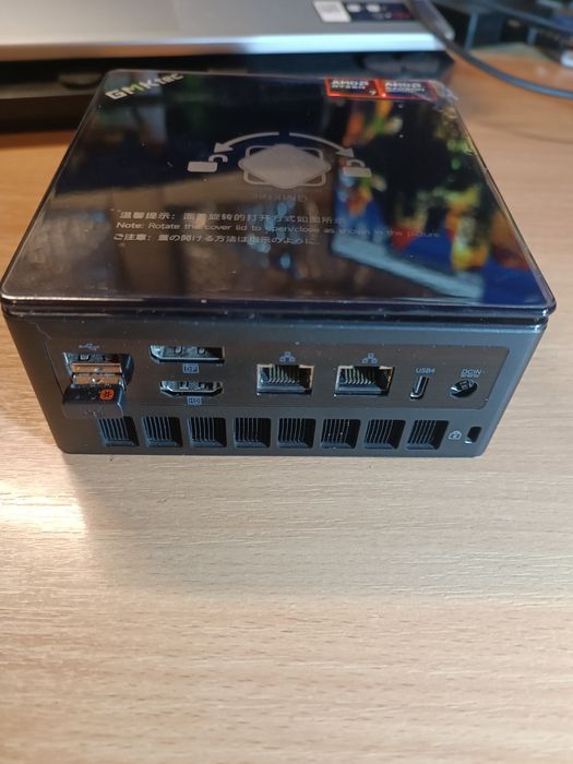 Mini PC GMKtek K8 Plus Ryzen 7 8845HS 8c/16t 16gb DDR5 477gb m.2
