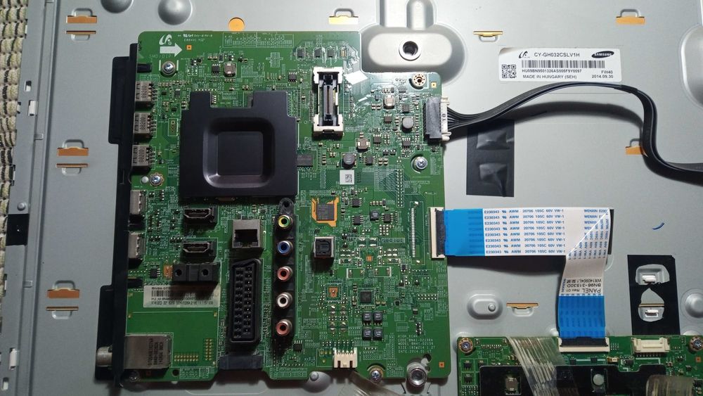 Vand componente TV Samsung UE32"H6200AW