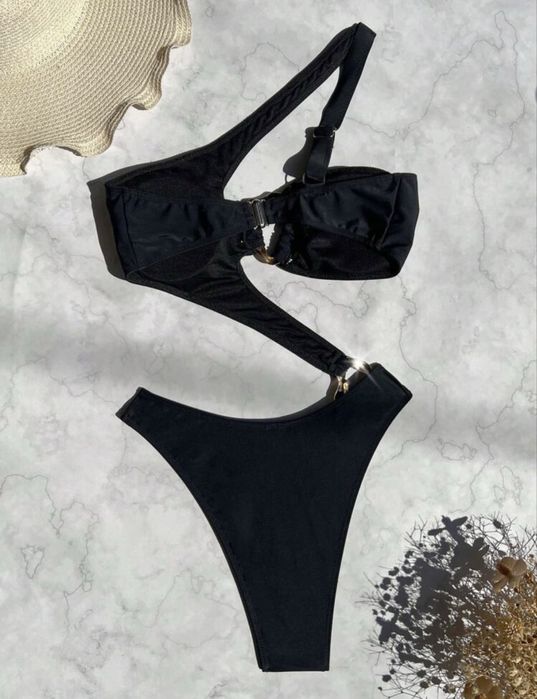 Бански костюм тренд