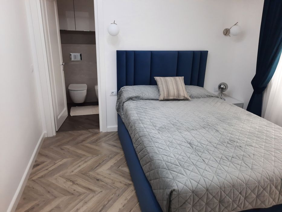 Inchiriez apartament