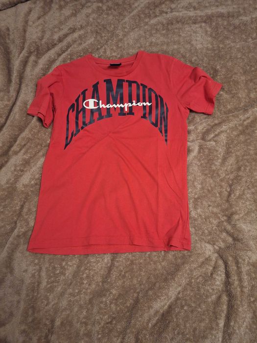 Tricou roșu champion