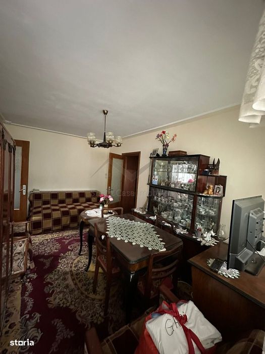 Apartament 2 camere semidecomandat tatarasi etajul 1