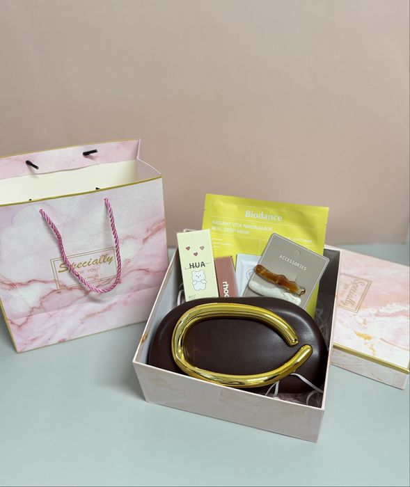 Женские сумки с боксами