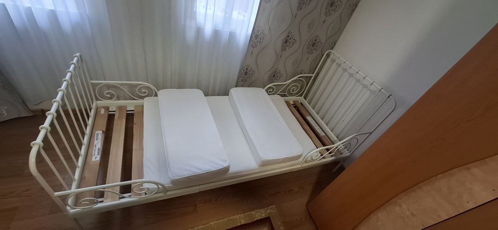 Pat de o persoană
