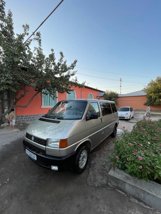 продается Volkswagen T4 минивен 1992 года новый мотор в идеальале