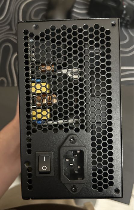 Захранване Gigabyte P450B 450W 80+ Bronze