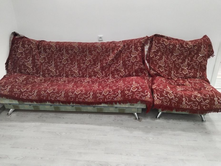 Продам диван тройка