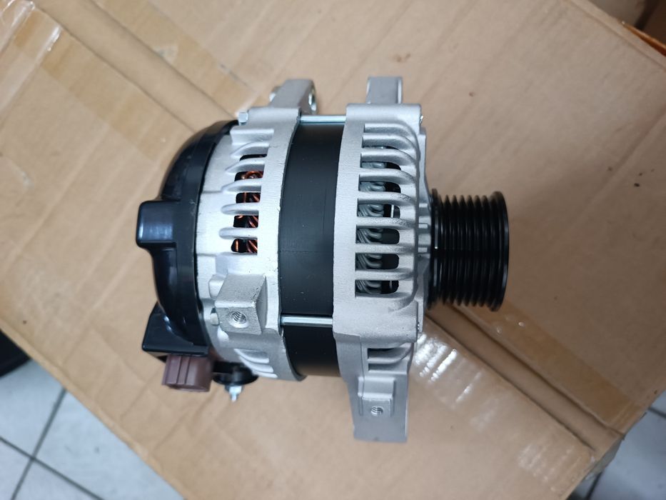 Продам генератор на Прадо 120 4.0