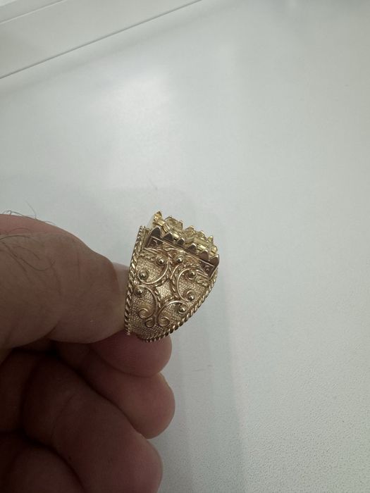 Продам перстень печатку.