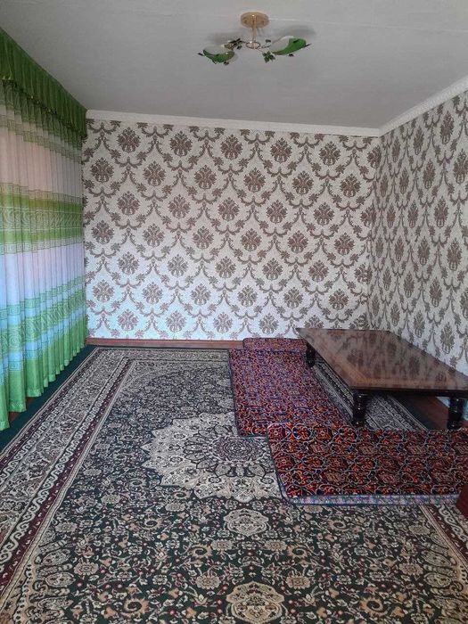 Уй сотилади. Пискент тумани Микрокредит банк ёнида.