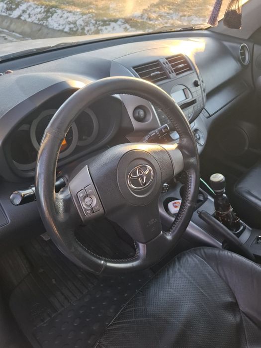Vind Toyota rav 4