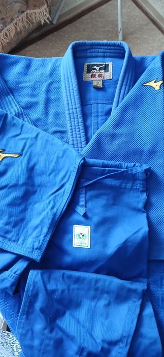 Кимано для дзюдо Мизуно