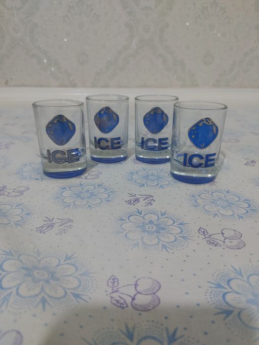 Рюмки фирменный разные