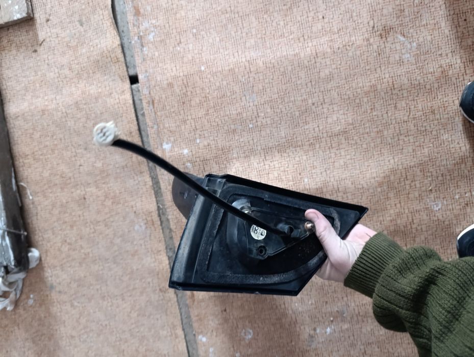 Ярис запчасти зеркало