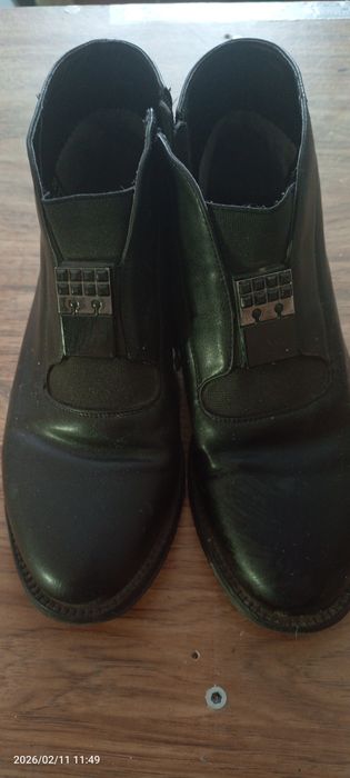 Продам ботиночки на девочку