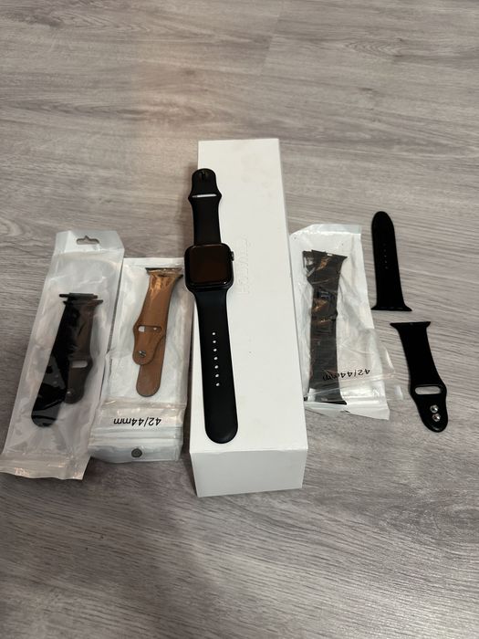 Apple watch generatia 4 42mm la cutie cu accesorii