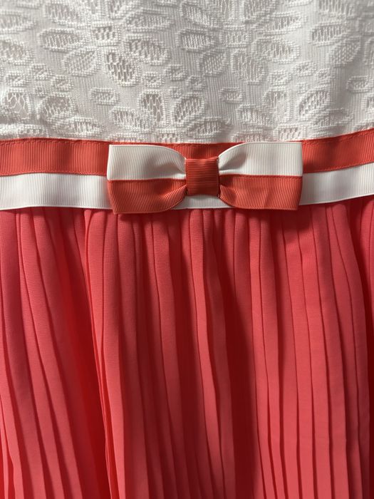 Rochita fete 10-12 ani, portocaliu cu alb, material f bun