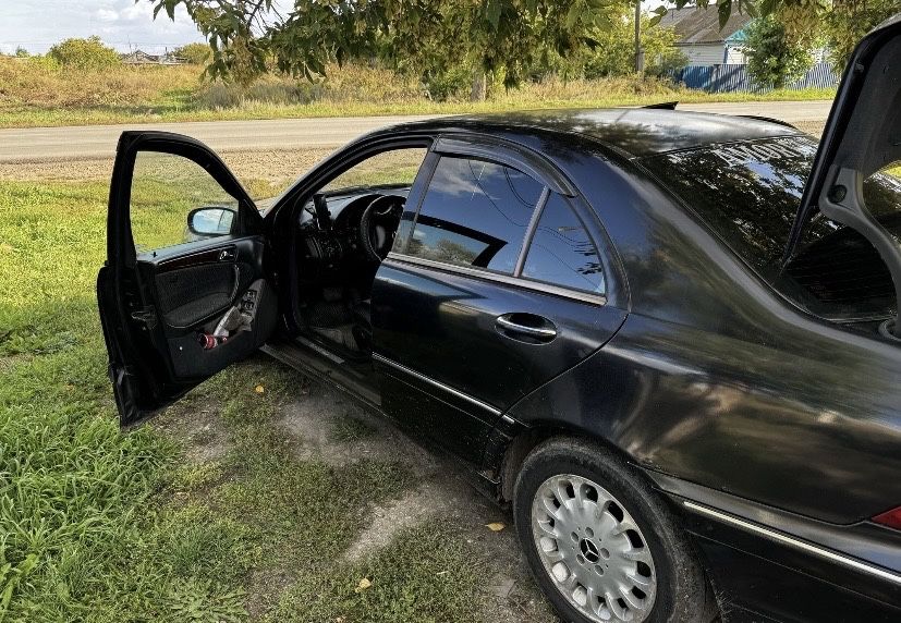 Продам Мерседес 240