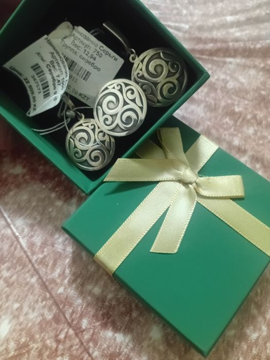 Набор украшений для женщины