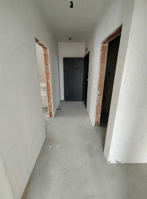 Продава се Тристаен апартамент в Варна, Бриз - 101 кв.м за 1950 €/кв.м - Снимка #7