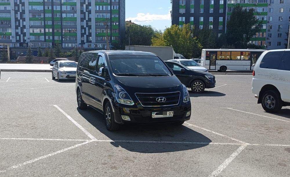 Продам Hyundai Grand Starex