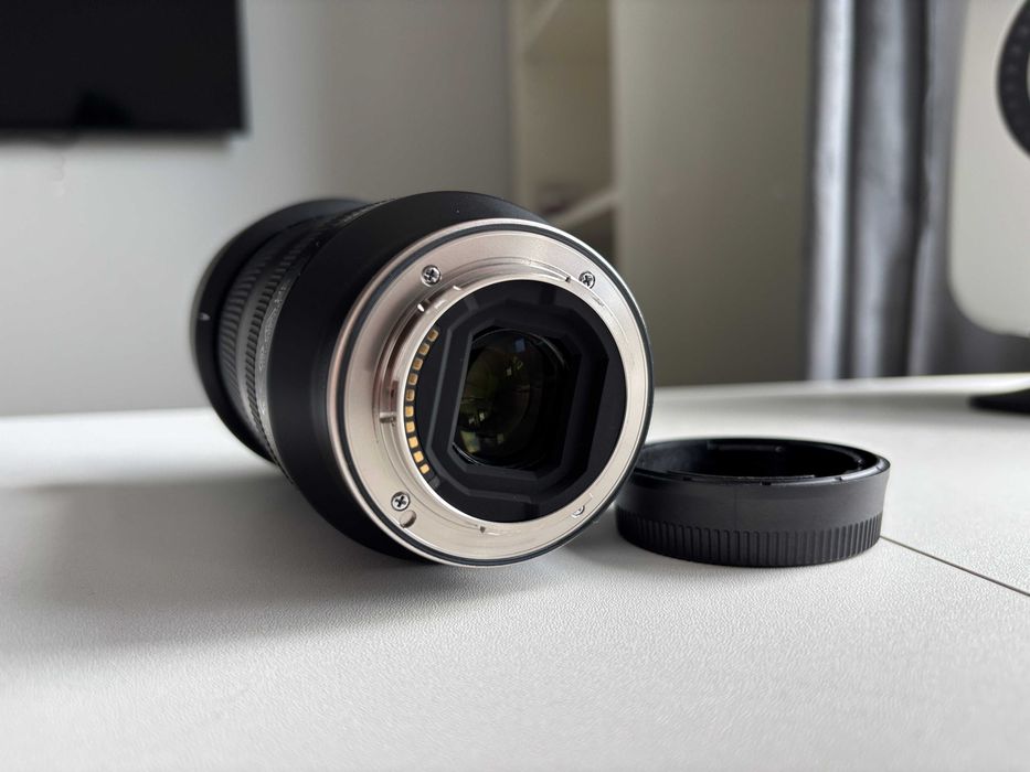 Tamron 18-300mm Obiectiv Foto Mirrorless F3.5-6.3 Di III-A VC VXD Montura Sony E! Impecabil!